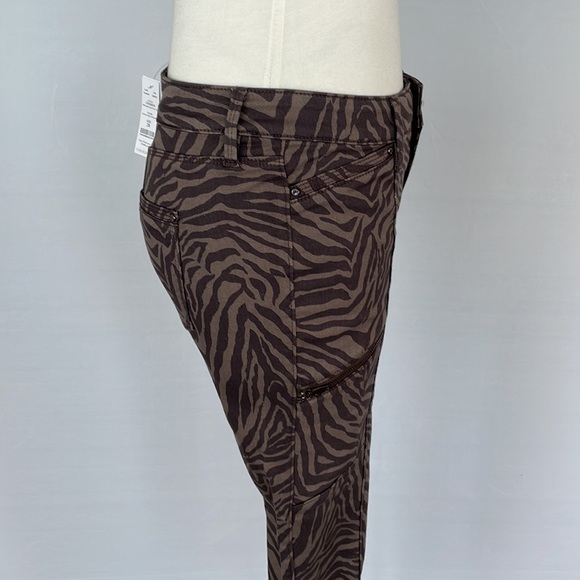 NWT WHBM Mid rise Zebra Skinny Crop Jeans Size 2 - Picture 7 of 16